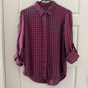Plaid flannel long sleeve button down